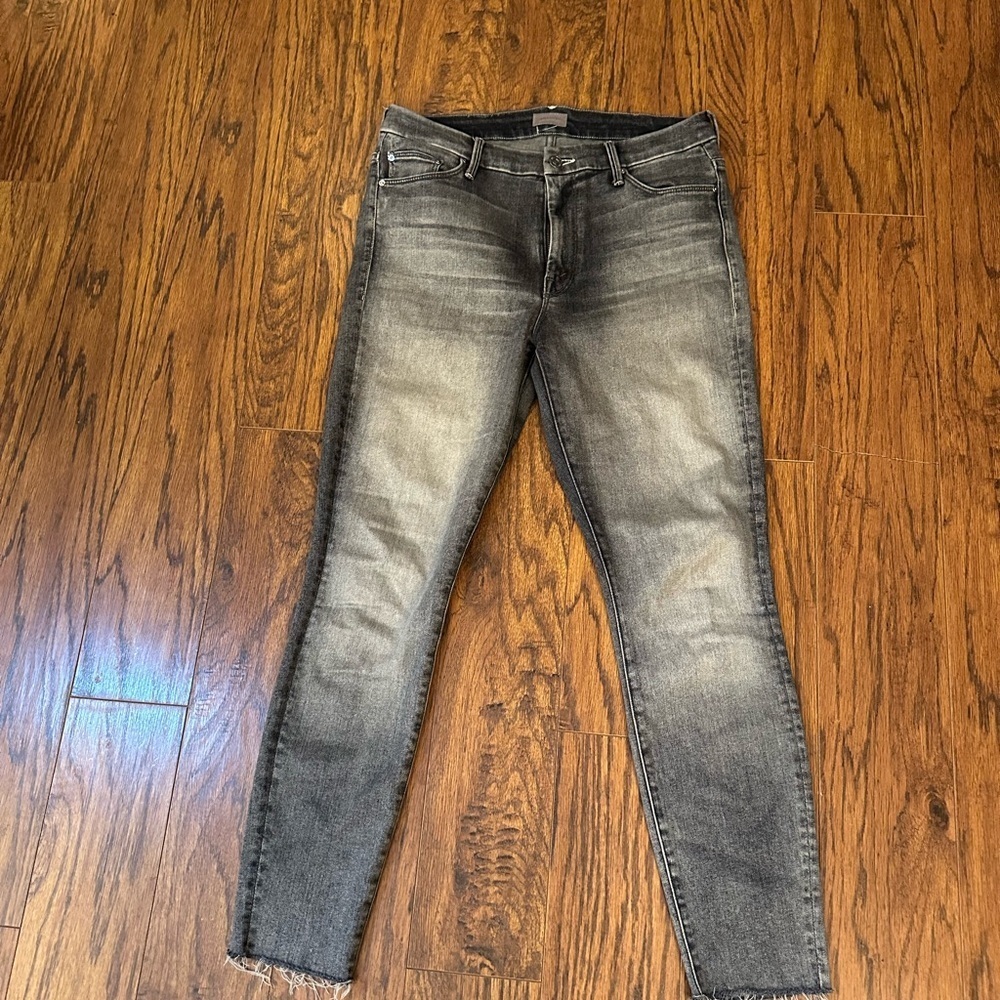 MOTHER Gray Ankle & Cropped Jeans with Distressed Look
